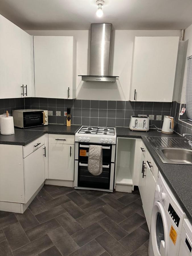 Lovely 2Bedroom 4Mins From Wimbledon Station London Luaran gambar