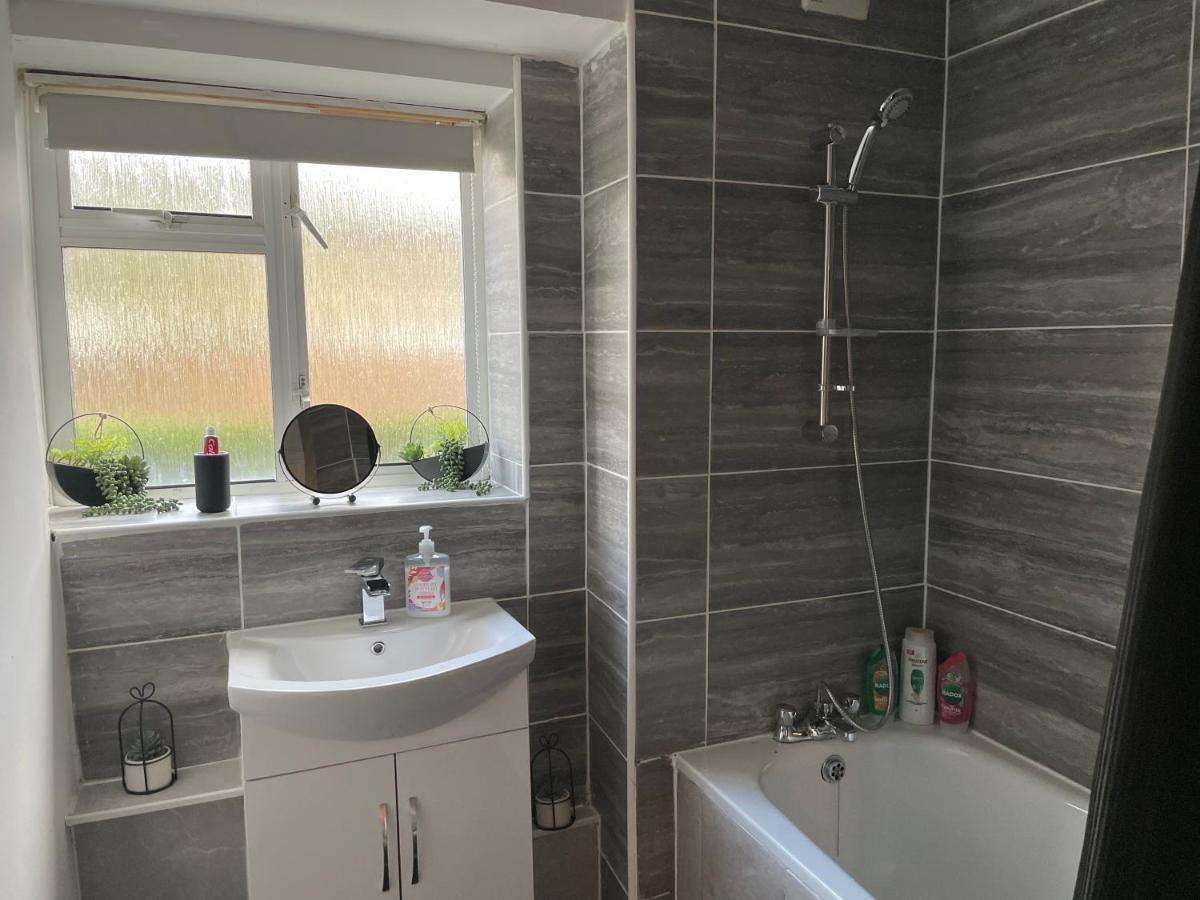Lovely 2Bedroom 4Mins From Wimbledon Station London Luaran gambar